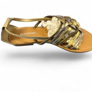 Classified Lady's Shoes/Flats Picnic's Sz 6